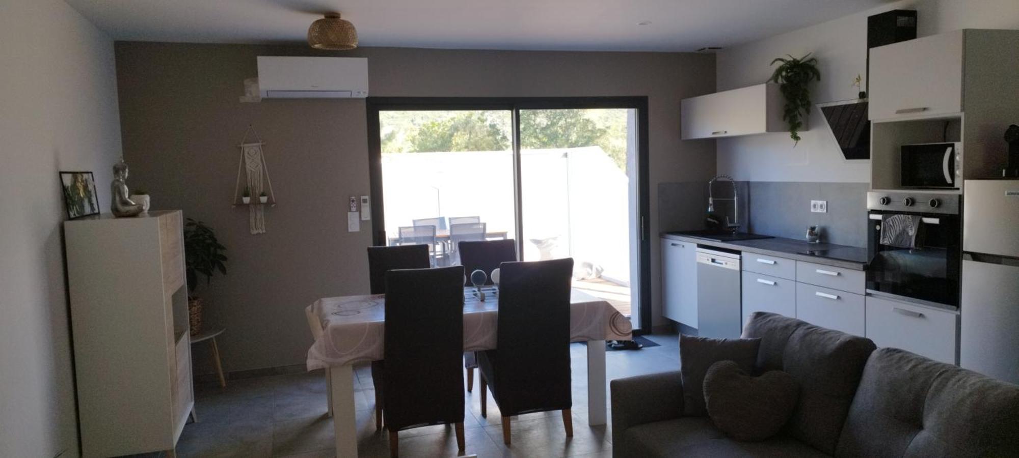 Lelia Apartment